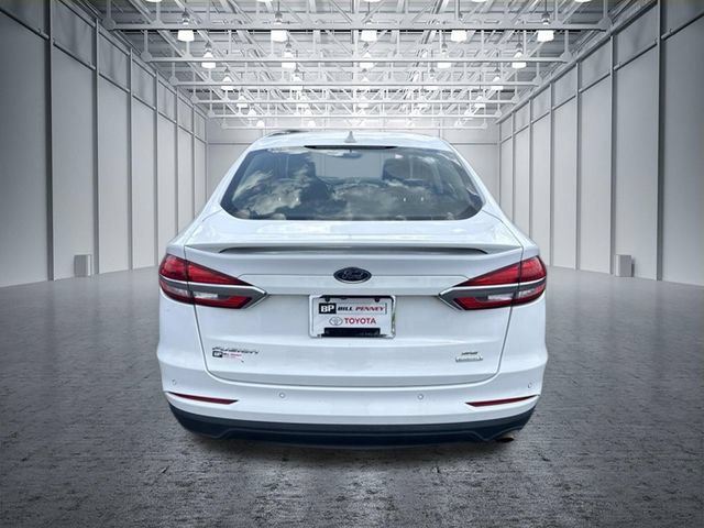 Used 2020 Ford Fusion SE w/ Equipment Group 151A FWD image 4