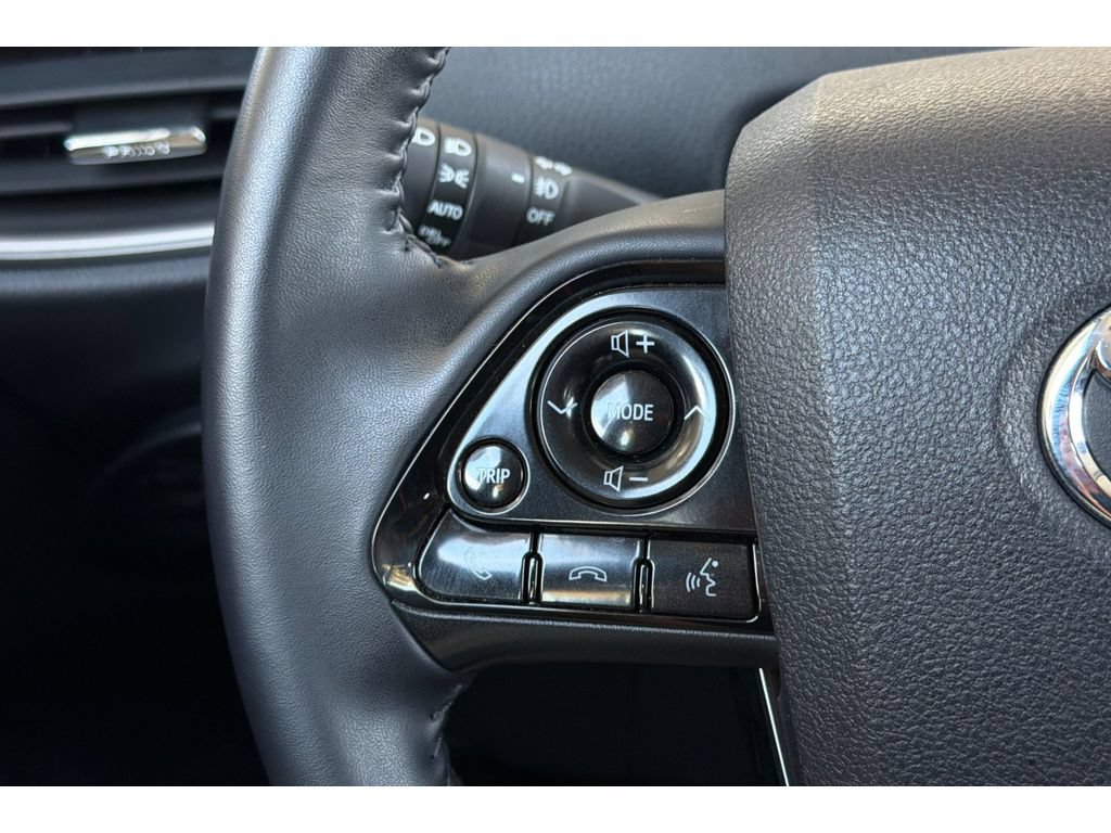Certified 2021 Toyota Prius Prime Limited FWD image 27