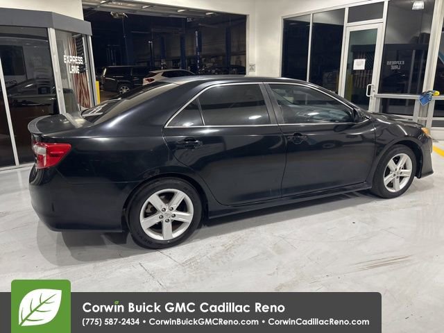 Used 2013 Toyota Camry SE image 9