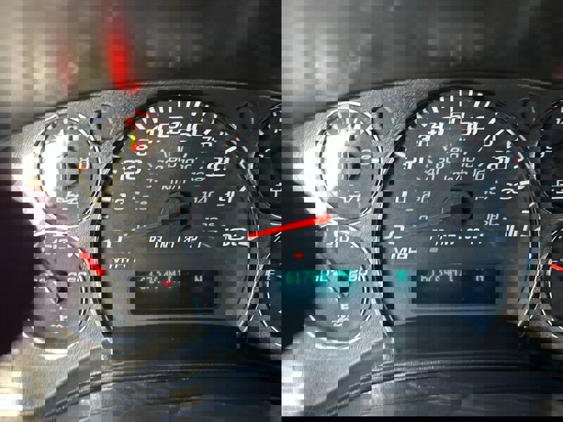 Used 2010 Chevrolet Express 1500 image 16