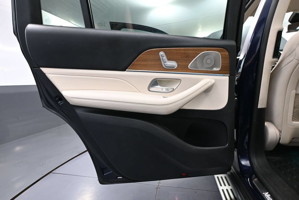 Used 2021 Mercedes-Benz GLS 450 4MATIC image 37