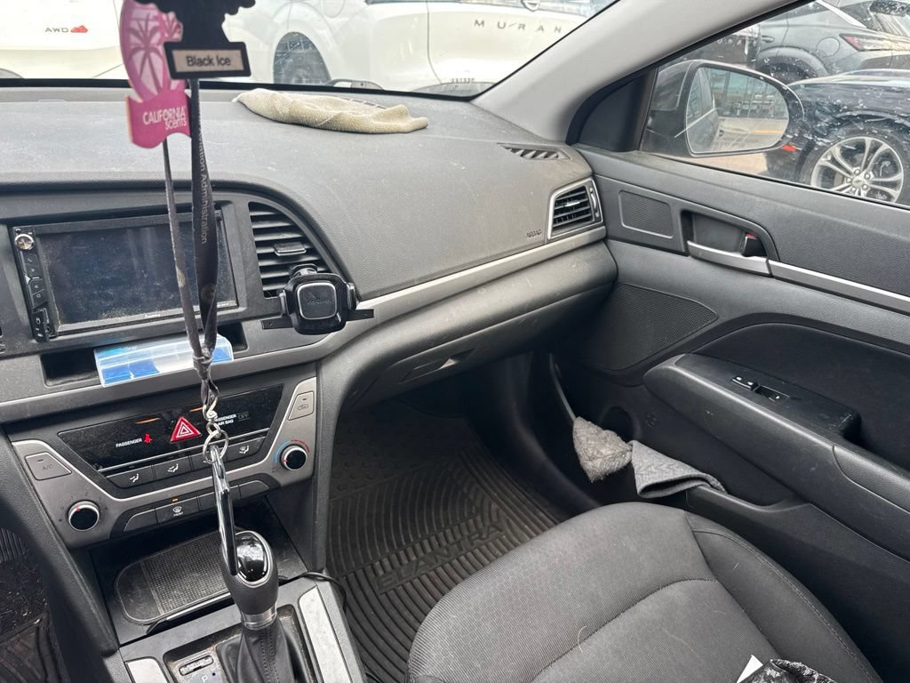 Used 2018 Hyundai Elantra SEL w/ Cargo Package FWD image 8