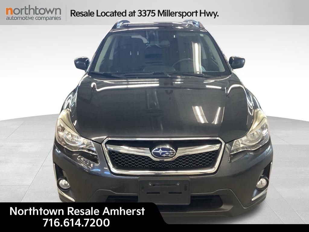 Used 2016 Subaru Crosstrek 2.0i Premium w/ Moonroof Package AWD/4WD image 2