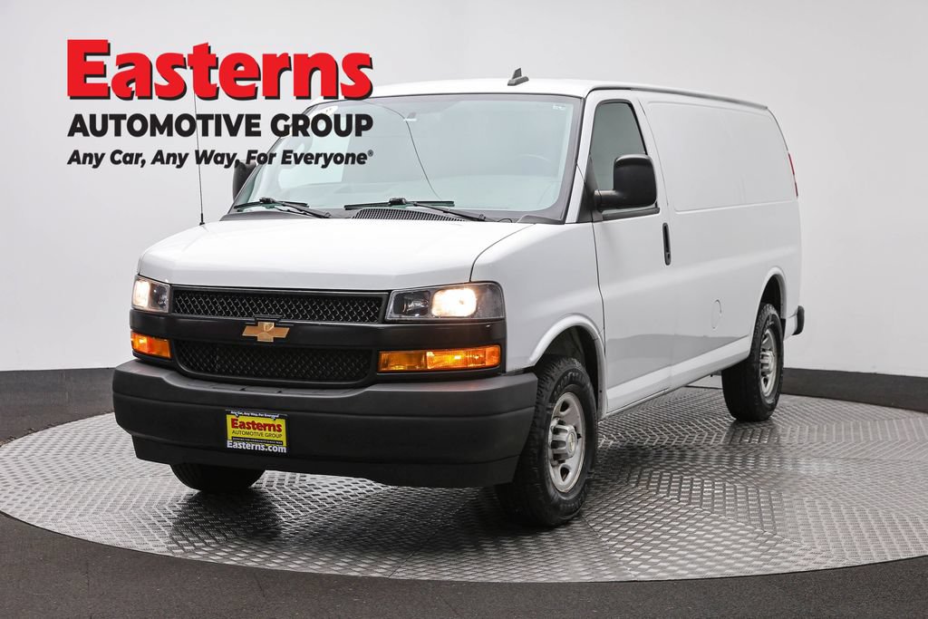 Used 2021 Chevrolet Express 2500 w/ Driver Convenience Package RWD image 1