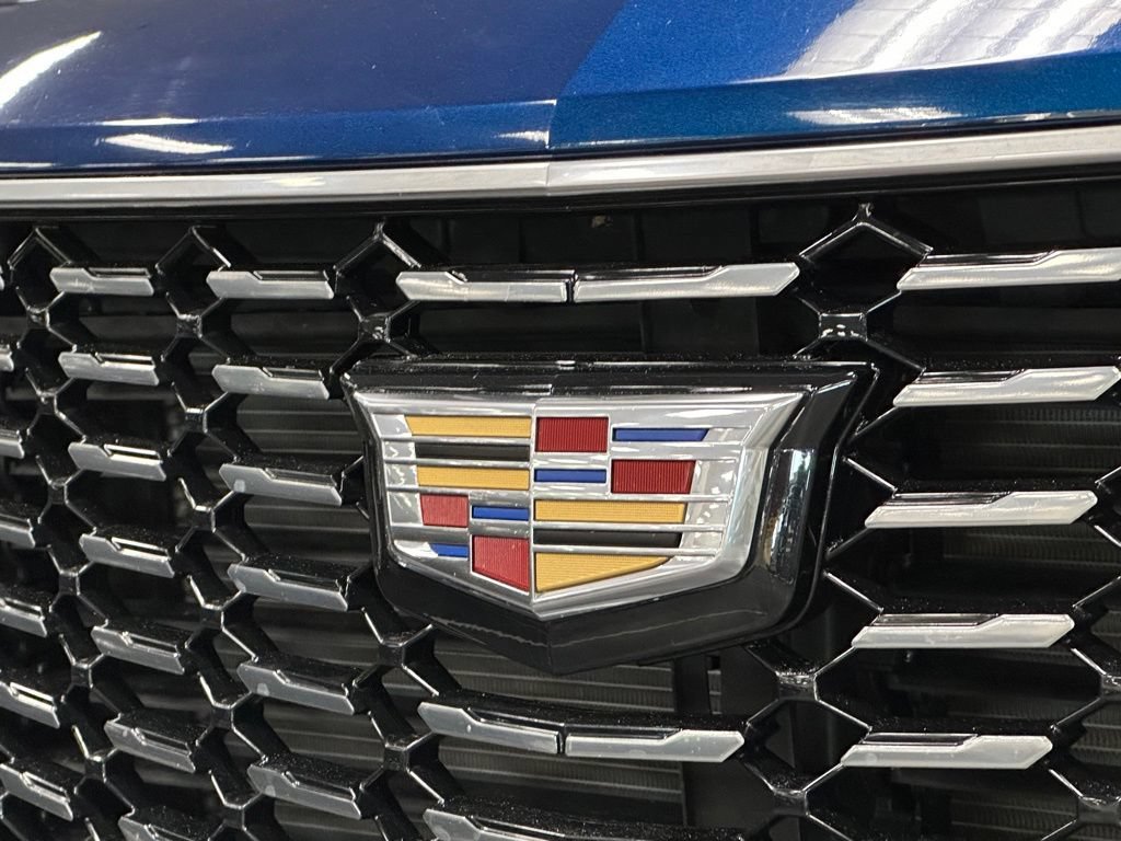 Used 2019 Cadillac XT4 Premium Luxury w/ Cold Weather Package FWD image 12