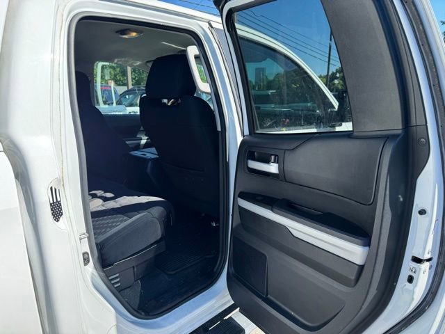 Used 2018 Toyota Tundra SR5 w/ SR5 Upgrade Package AWD/4WD image 15