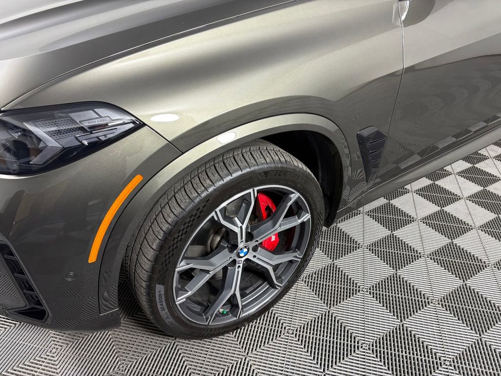 Used 2026 BMW X5 xDrive40i w/ M Sport Package image 14