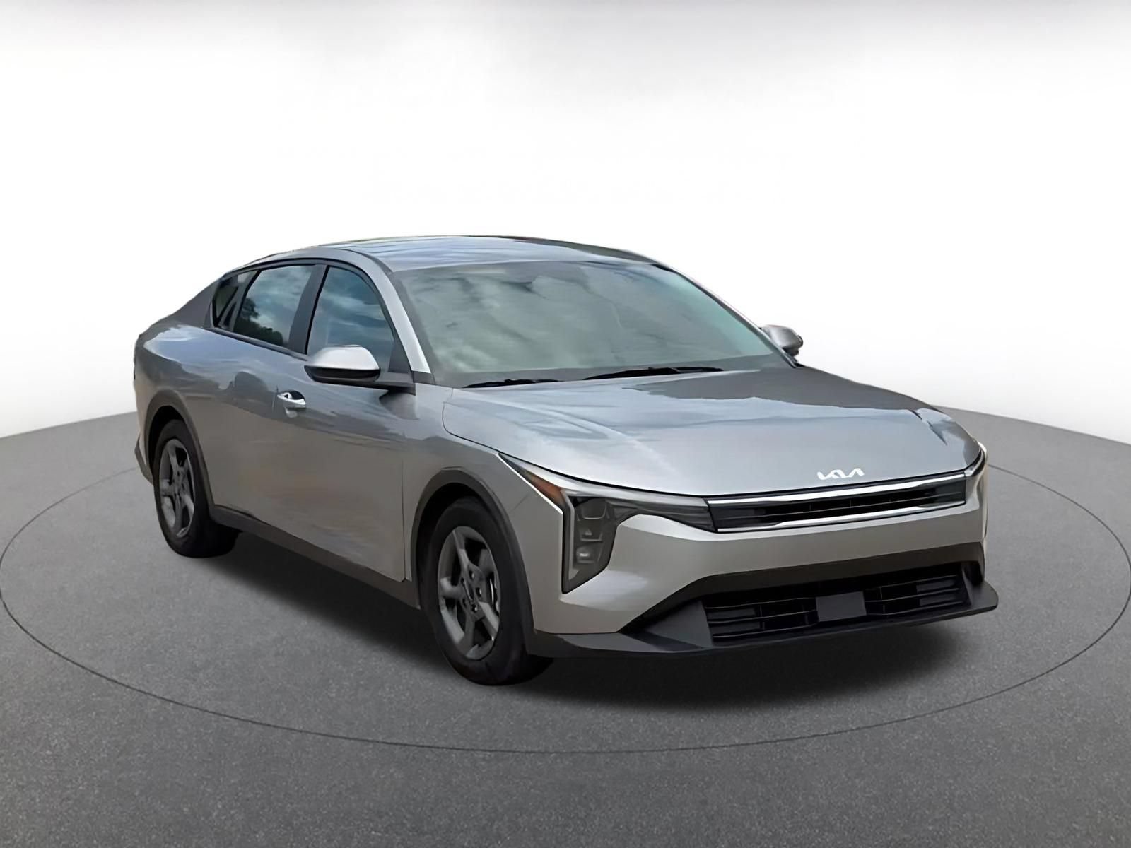 Used 2025 Kia K4 FWD image 3