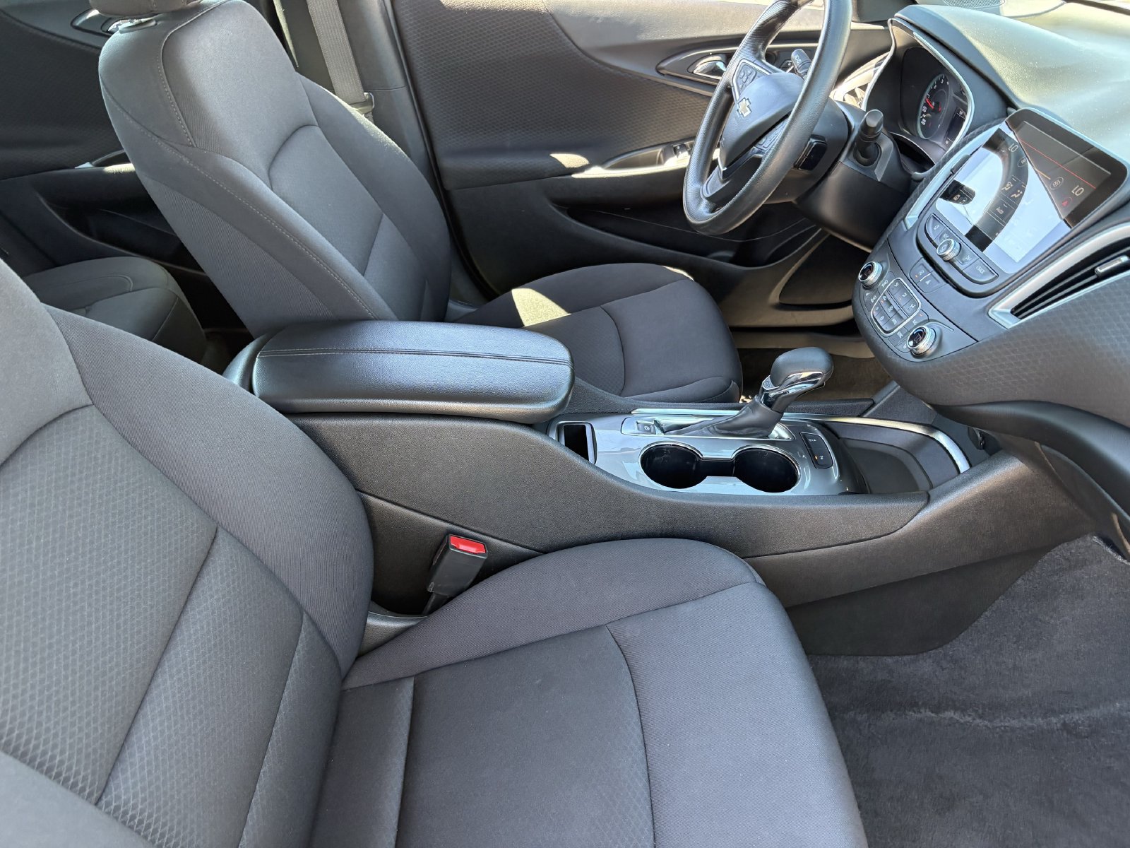 Used 2024 Chevrolet Malibu LT FWD image 13