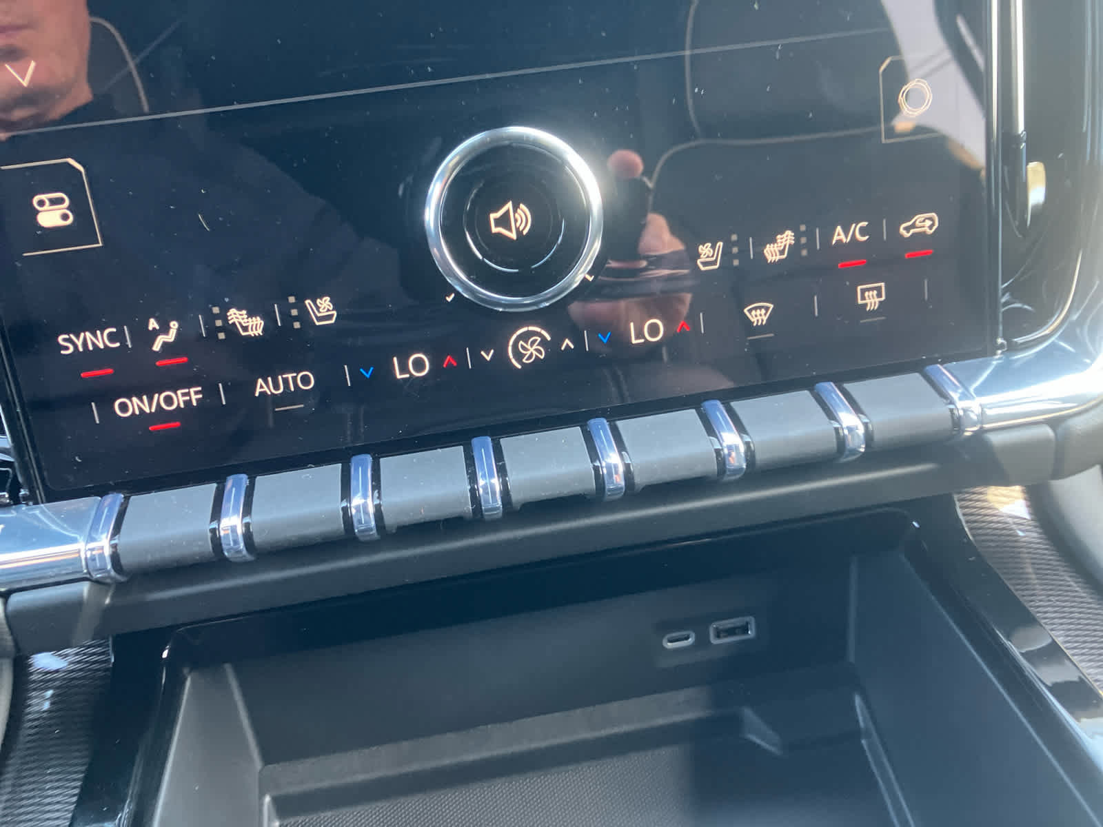 New 2026 GMC Yukon Elevation image 34