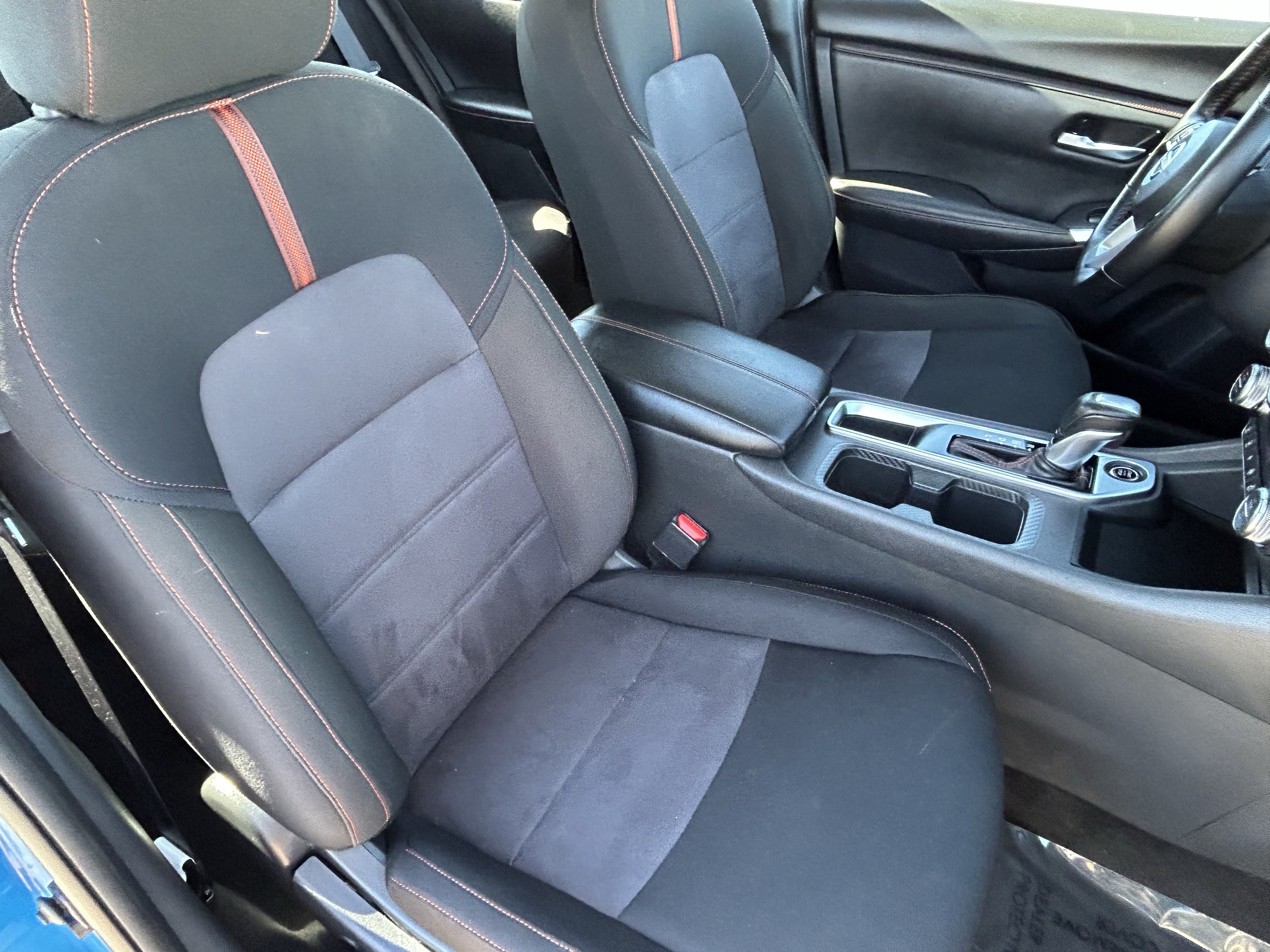 Used 2025 Nissan Sentra SR FWD image 11