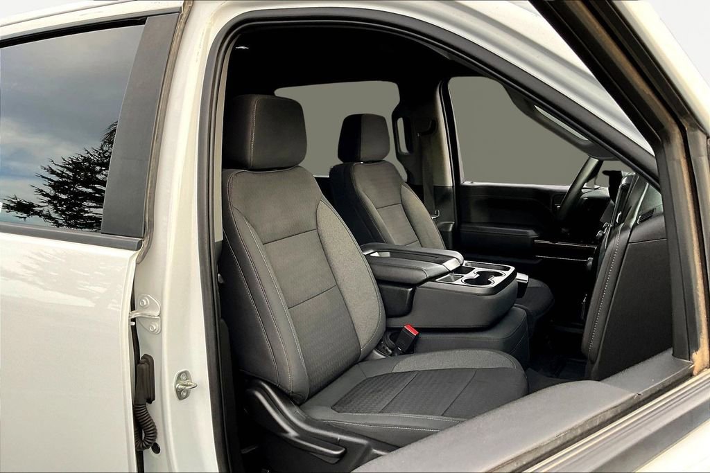 Used 2022 Chevrolet Silverado 2500 LT image 29