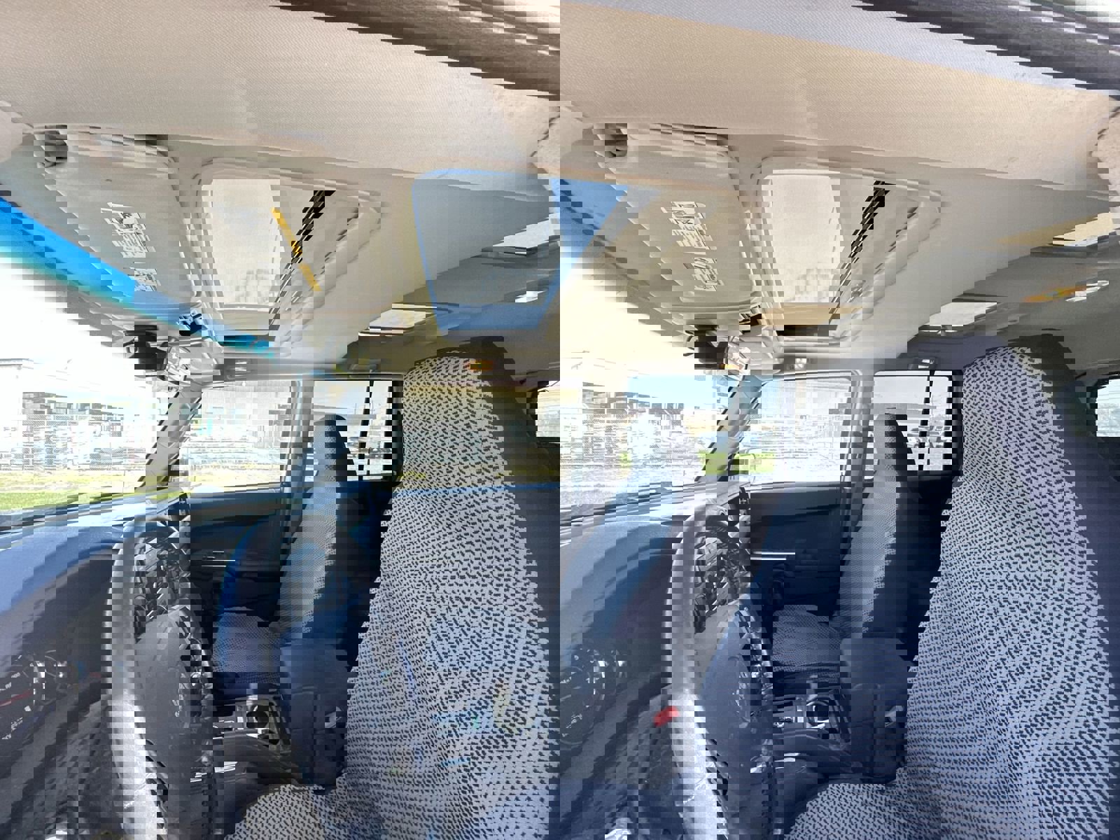 Used 2008 Jeep Commander Sport image 15