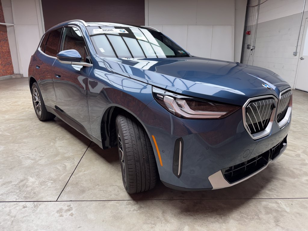 Certified 2025 BMW X3 xDrive30i w/ Premium Package AWD/4WD image 6