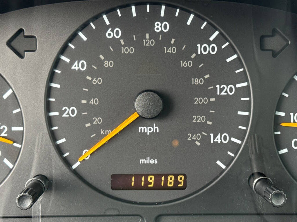 Used 2003 Mercedes-Benz ML 500 4MATIC image 30