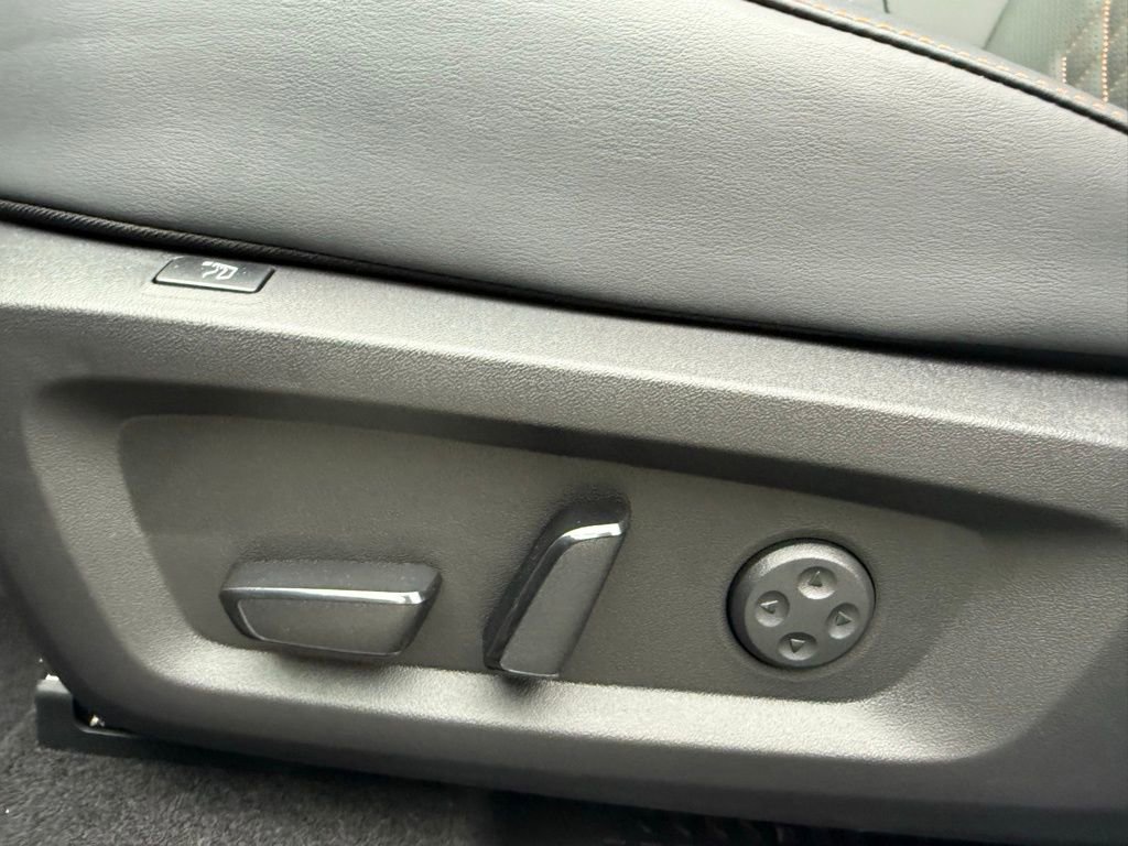 New 2025 Mitsubishi Outlander SEL image 22