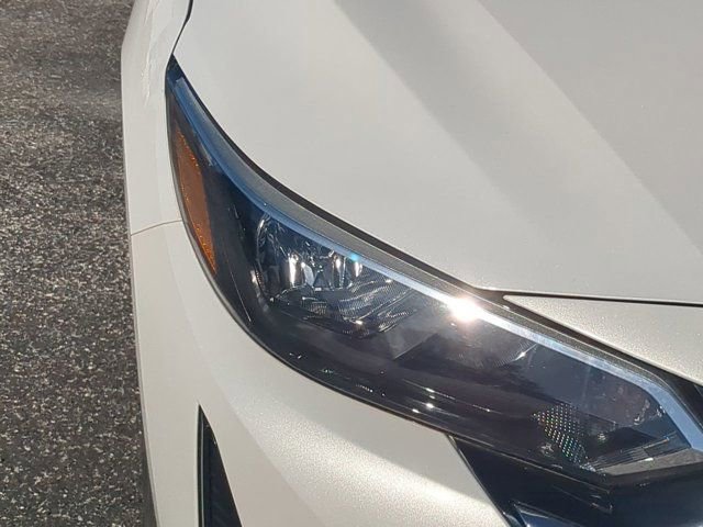 Used 2025 Nissan Sentra SV FWD image 9