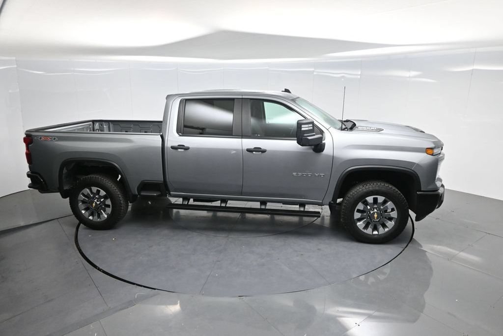 Used 2025 Chevrolet Silverado 2500 Custom w/ Custom Convenience Package AWD/4WD image 55