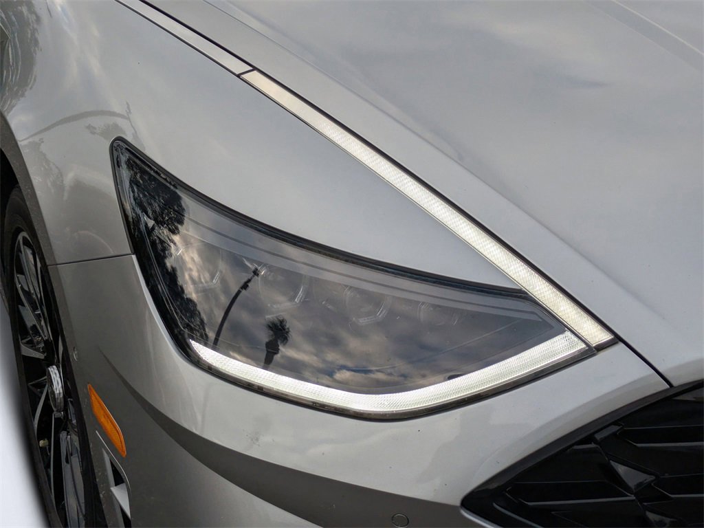 Used 2021 Hyundai Sonata Limited image 9