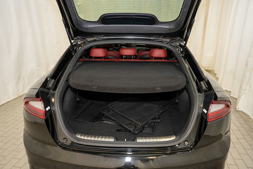 Used 2019 Kia Stinger GT1 image 6