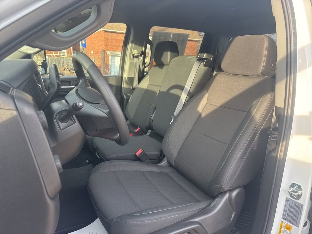 Used 2025 Chevrolet Silverado 2500 Custom w/ Custom Value Package image 12