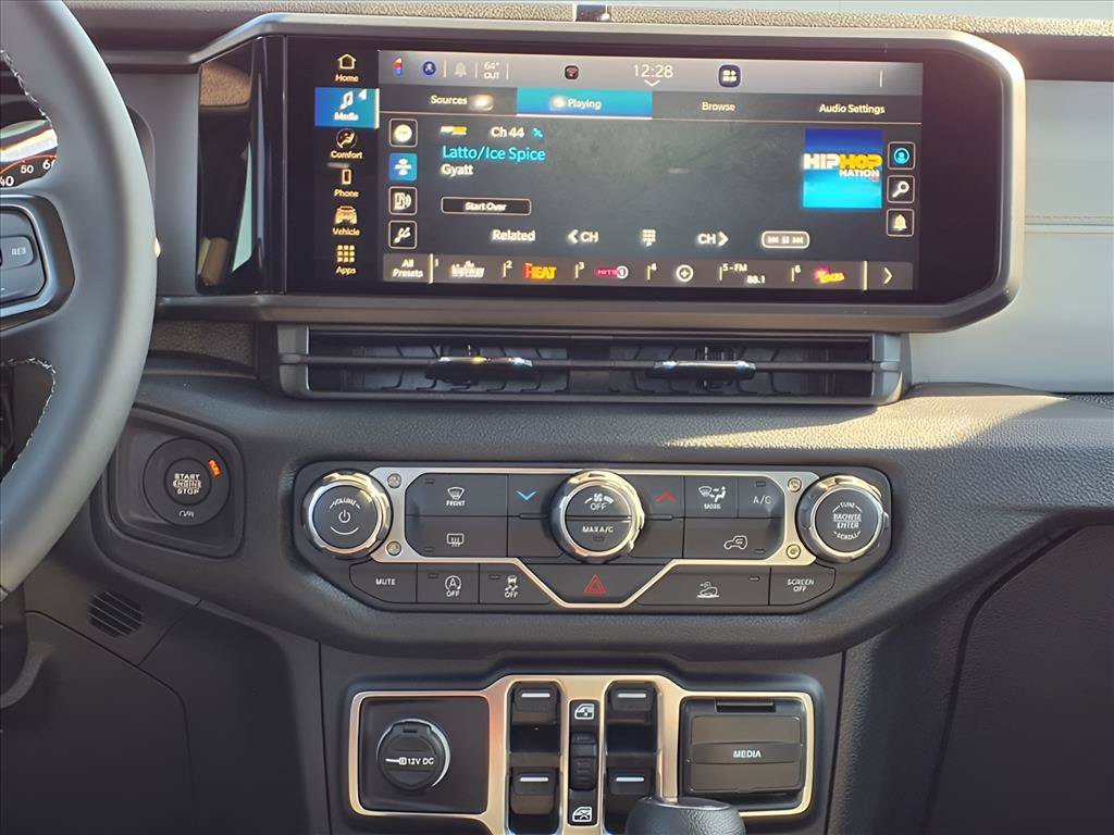 New 2026 Jeep Gladiator Sport AWD/4WD image 10