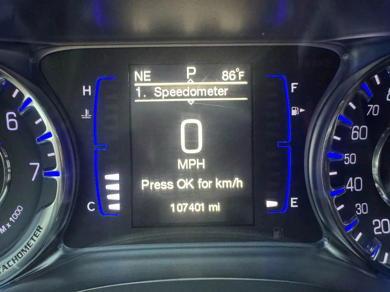 Used 2015 Chrysler 200 Limited image 33