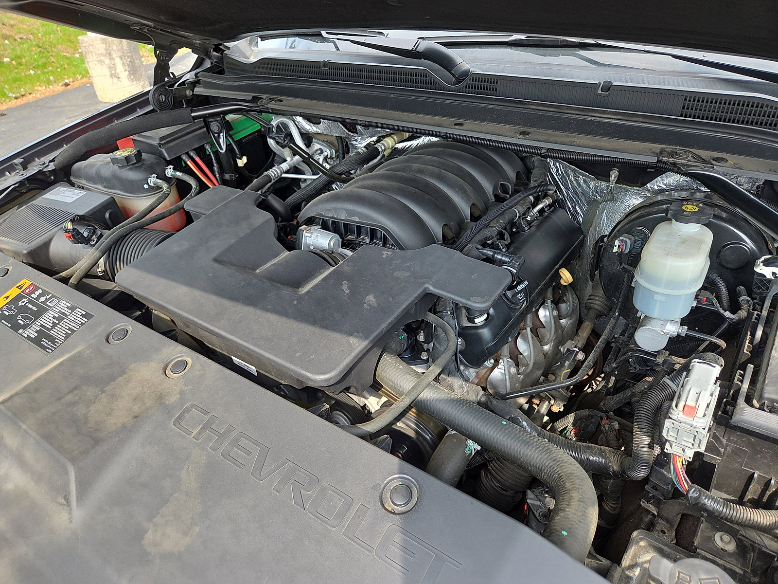 Used 2017 Chevrolet Tahoe LS w/ Enhanced Driver Alert Package image 34