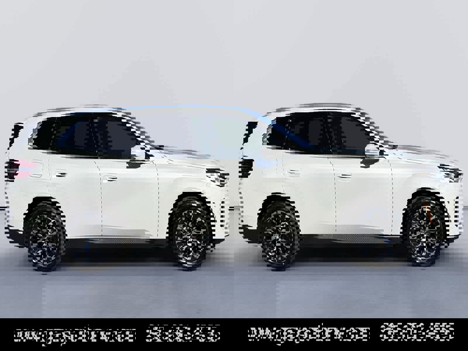 Used 2026 BMW X3 xDrive30 w/ Premium Package image 2