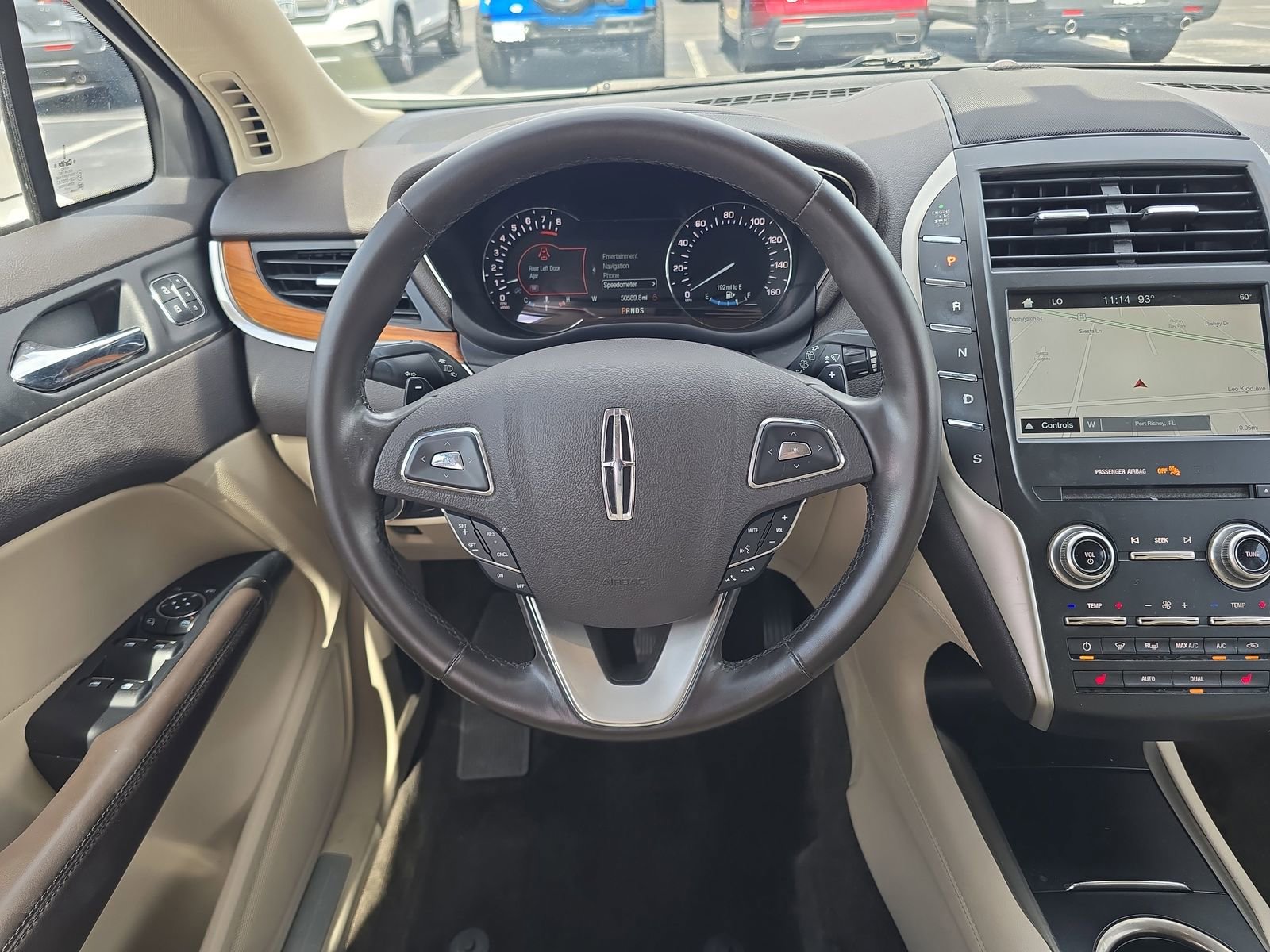 Used 2017 Lincoln MKC Select w/ Select Plus Package FWD image 10