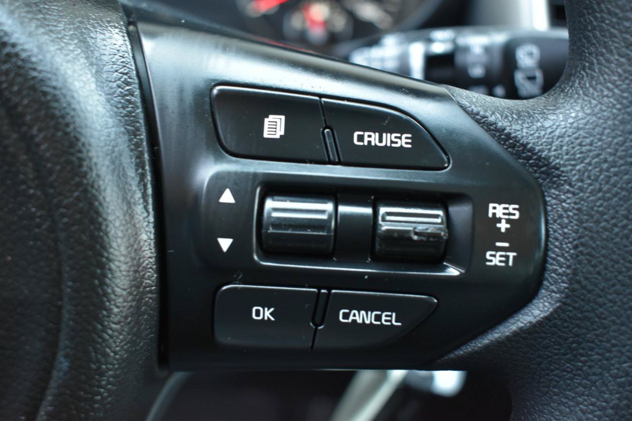 Used 2016 Kia Sorento FWD image 16