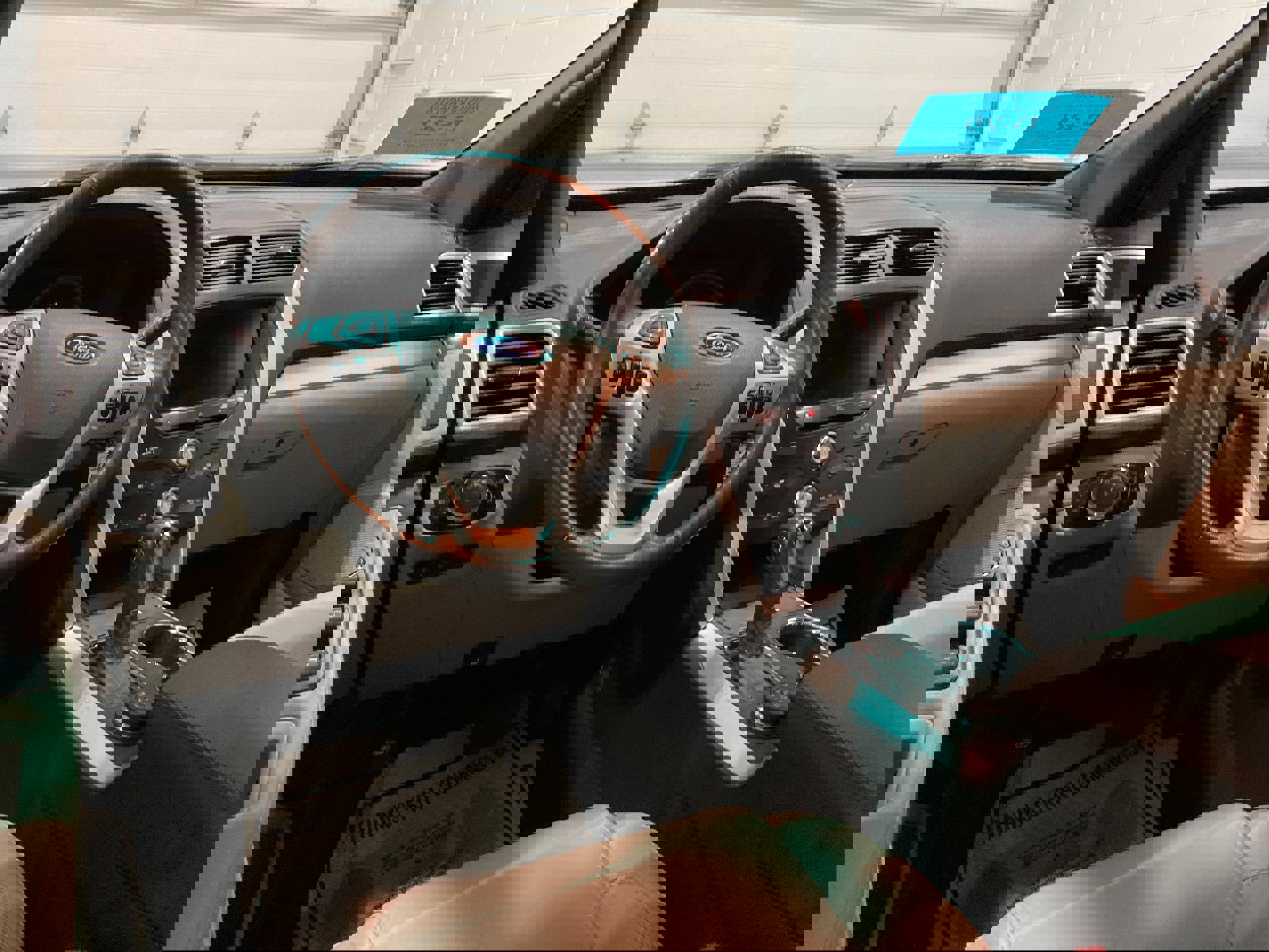 Used 2015 Ford Explorer XLT w/ Equipment Group 202B image 21