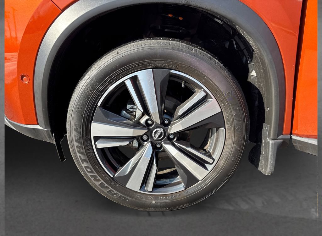 Used 2023 Nissan Rogue Platinum w/ Platinum Premium Package image 12