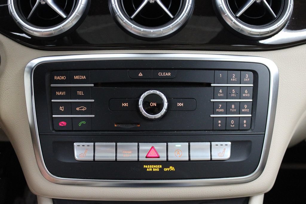 Used 2018 Mercedes-Benz CLA 250 image 35