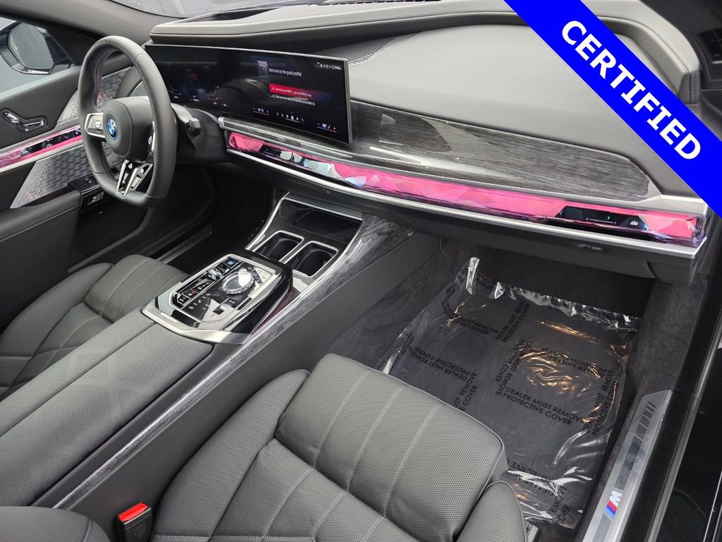 Used 2025 BMW i7 M70 w/ Executive Package image 33