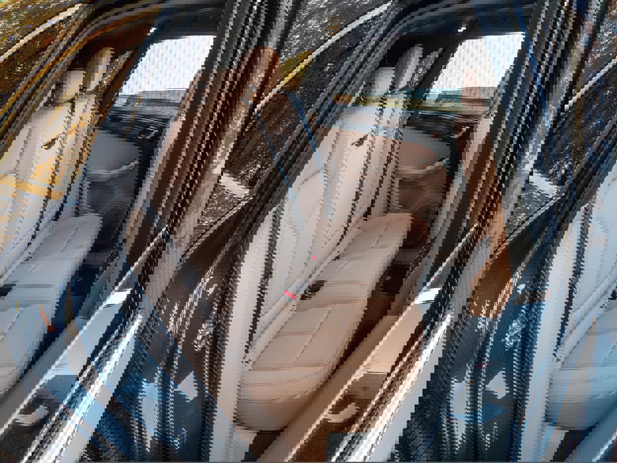 New 2026 Porsche Macan image 39