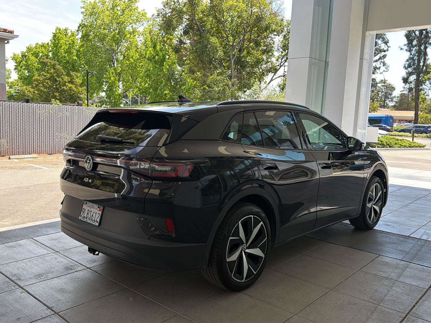 Used 2023 Volkswagen ID.4 Pro S image 5