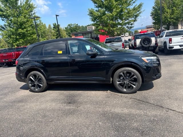 Certified 2025 Audi Q7 3.0T Prestige AWD/4WD image 5