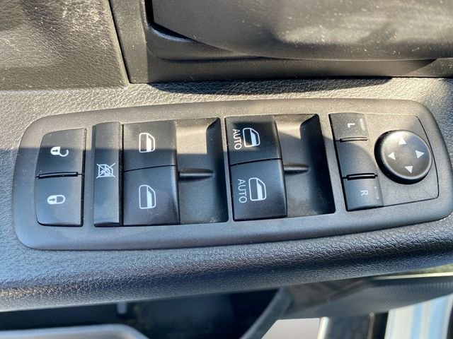 Used 2023 RAM 1500 Tradesman w/ Chrome Appearance Group image 17