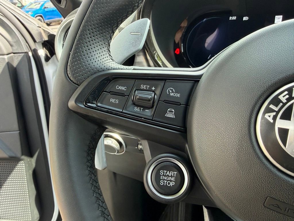 Used 2025 Alfa Romeo Tonale Veloce w/ Premium Package image 24