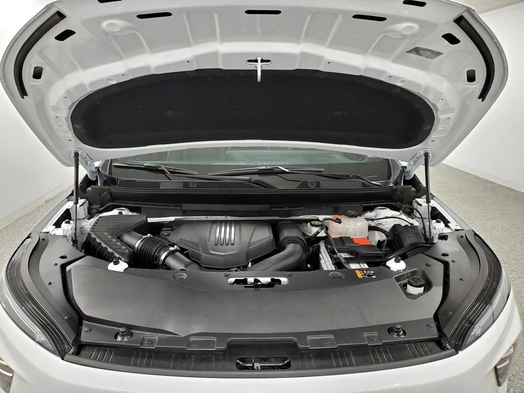 Used 2025 Buick Enclave Preferred image 9