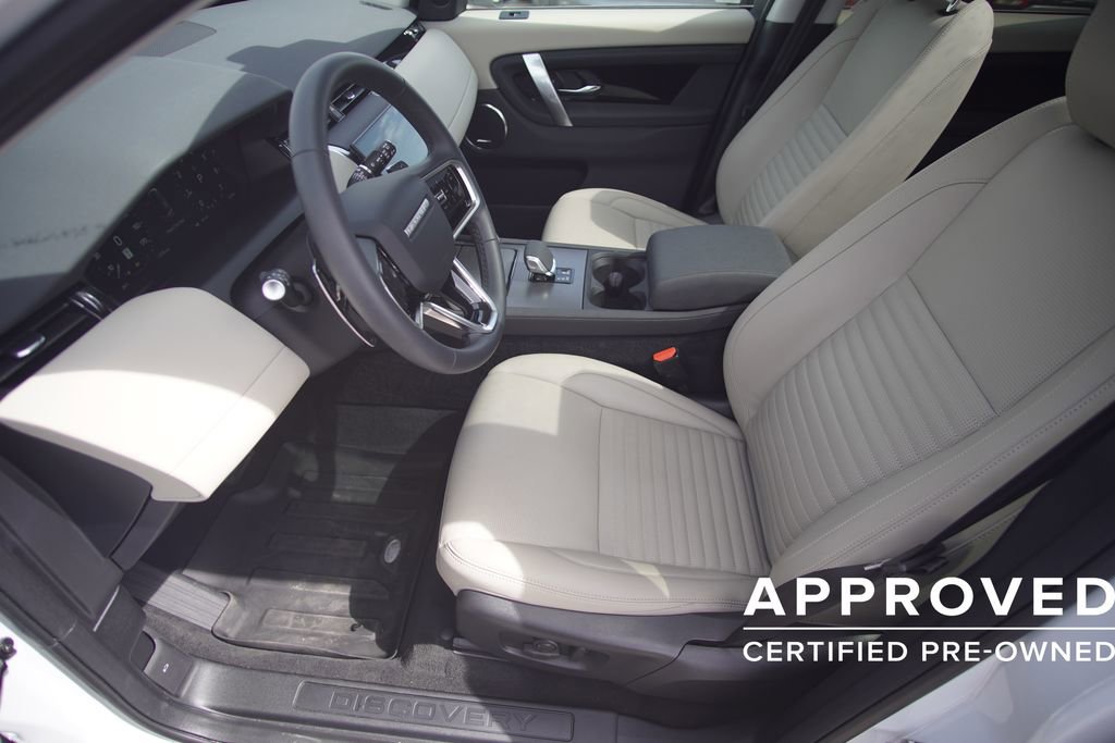 Used 2025 Land Rover Discovery Sport S image 19