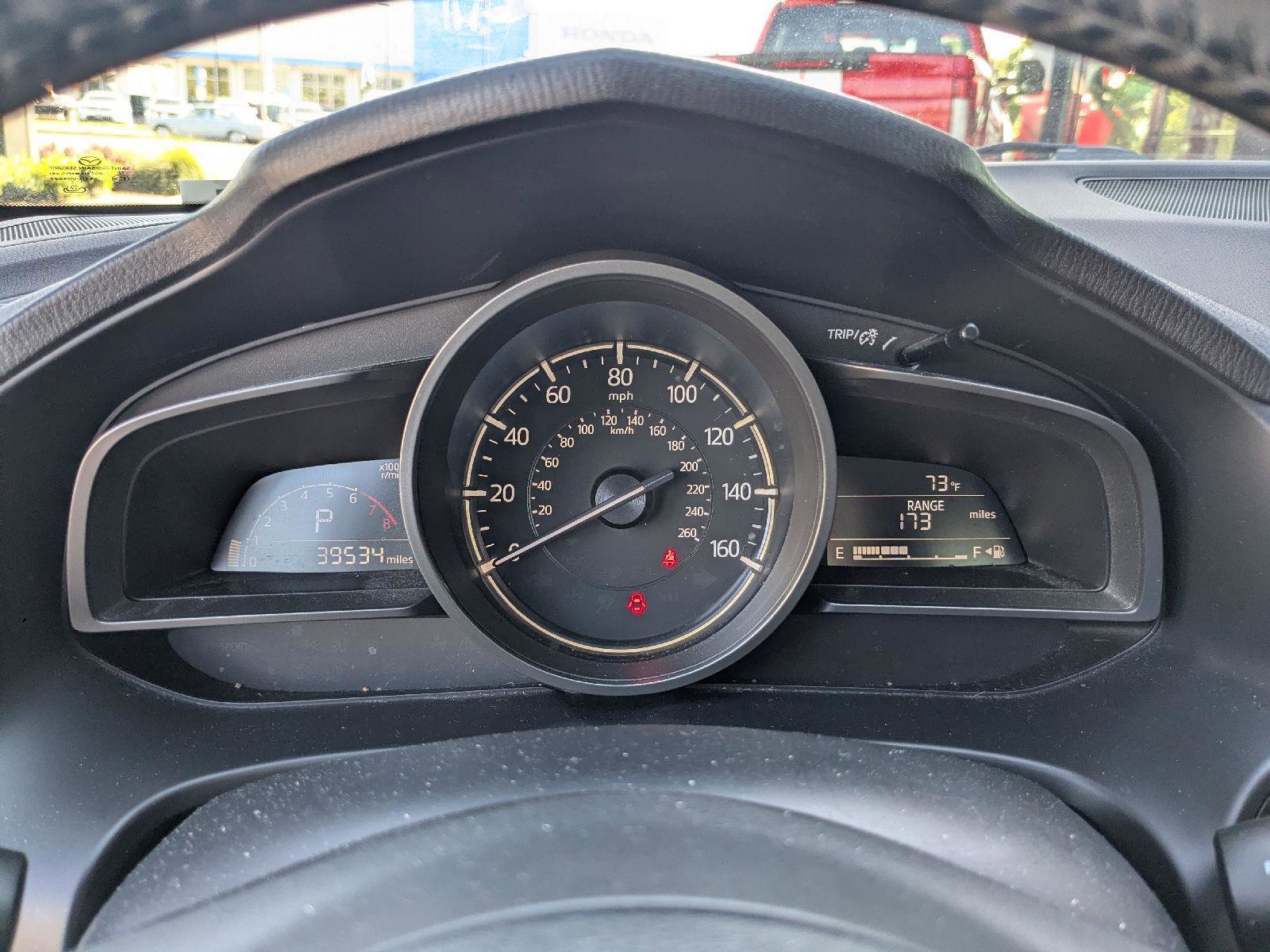 Used 2018 MAZDA MAZDA3 Touring FWD image 23