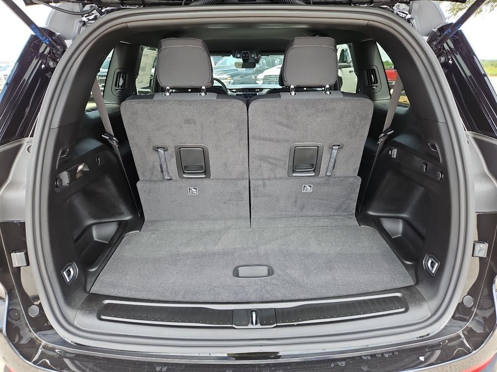 New 2026 Jeep Grand Cherokee L 2WD image 16