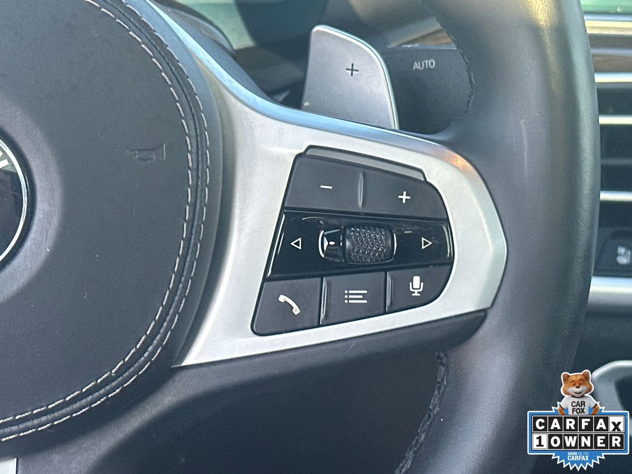 Used 2021 BMW X6 M50i w/ Executive Package image 26