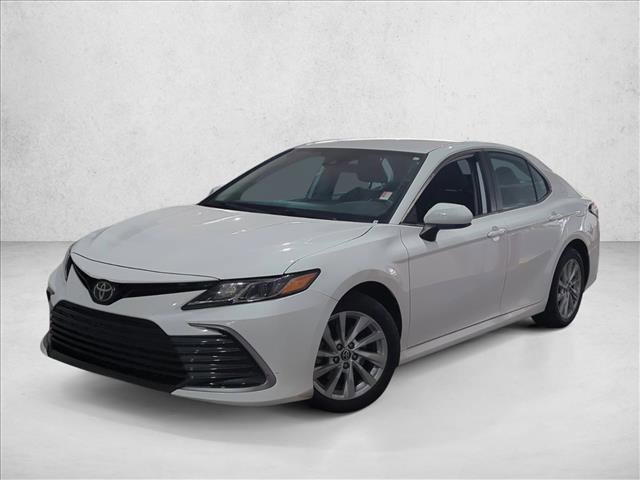 Certified 2022 Toyota Camry LE image 25