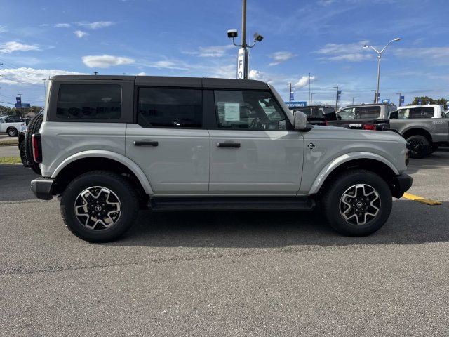 New 2026 Ford Bronco Outer Banks AWD/4WD image 4