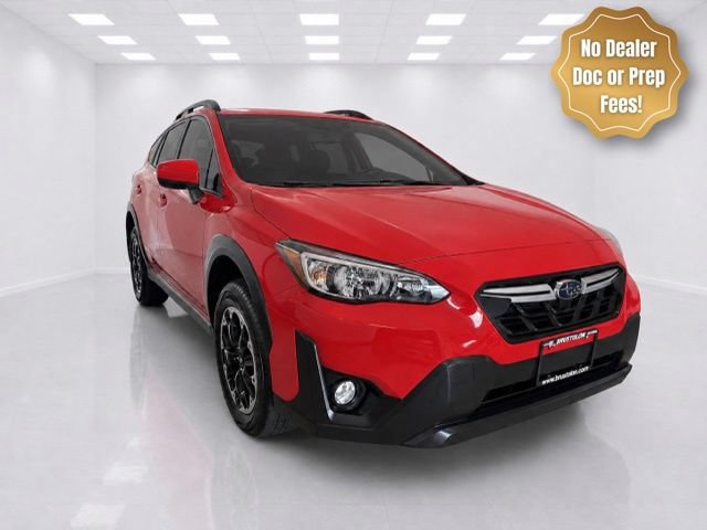 Used 2021 Subaru Crosstrek 2.0i Premium w/ Moonroof Package AWD/4WD image 2