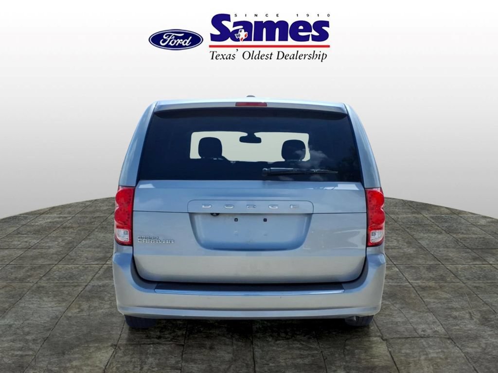 Used 2018 Dodge Grand Caravan SE w/ UConnect Hands-Free Group FWD image 4