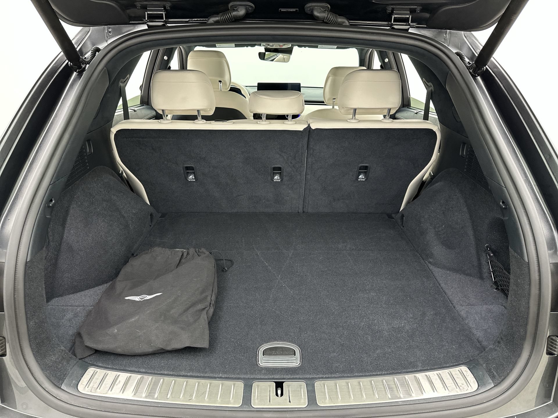 Certified 2025 Genesis Electrified GV70 w/ Prestige Package AWD/4WD image 24